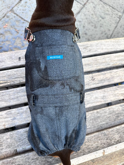 Salopette in Denim Sbiadito Blu Scuro per Animali – Regolabile, Resistente e Traspirante