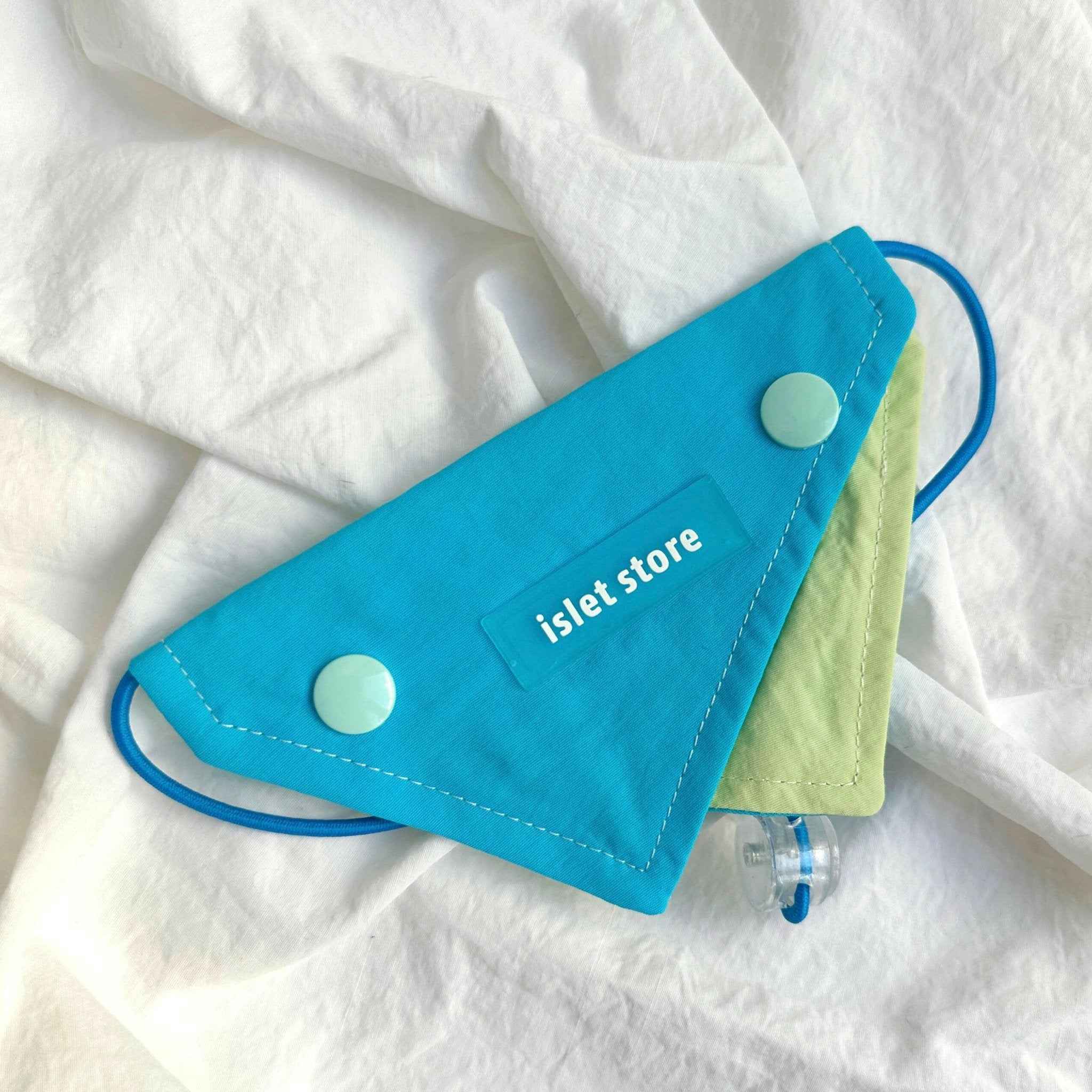 Cappellino e Bandana Pastello per Animali – Protezione Solare alla Moda