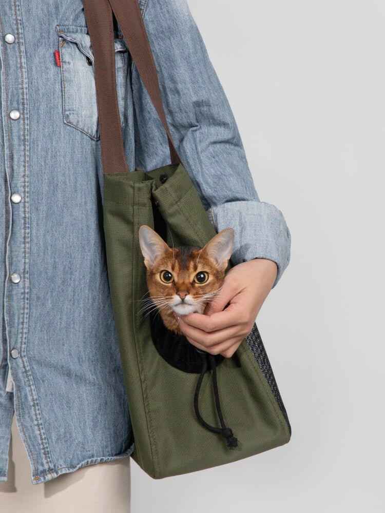 Borsa Trasportino a Tracolla Colorblock – Leggera e Traspirante per Cani e Gatti di Piccola Taglia