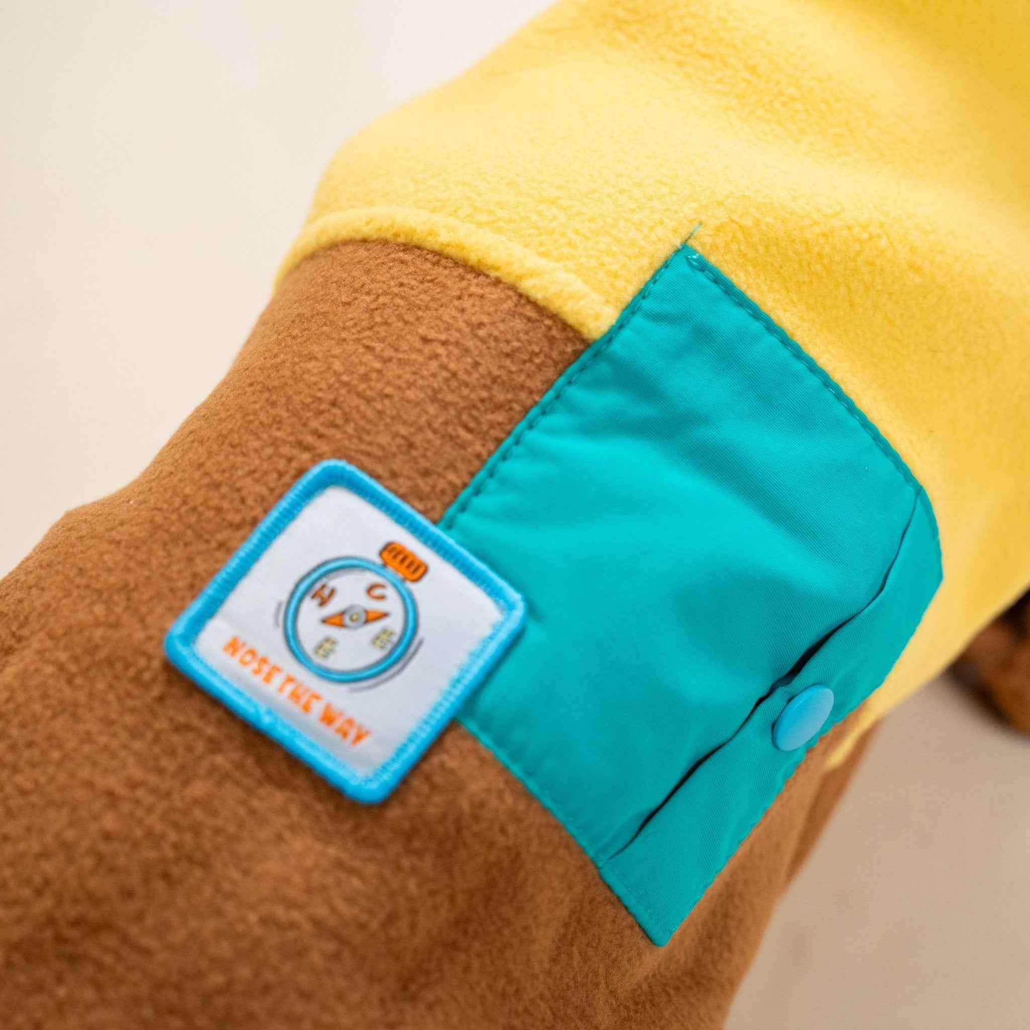 Gilet in pile colorato per cani – Pettorina con colori a contrasto, calda e comoda