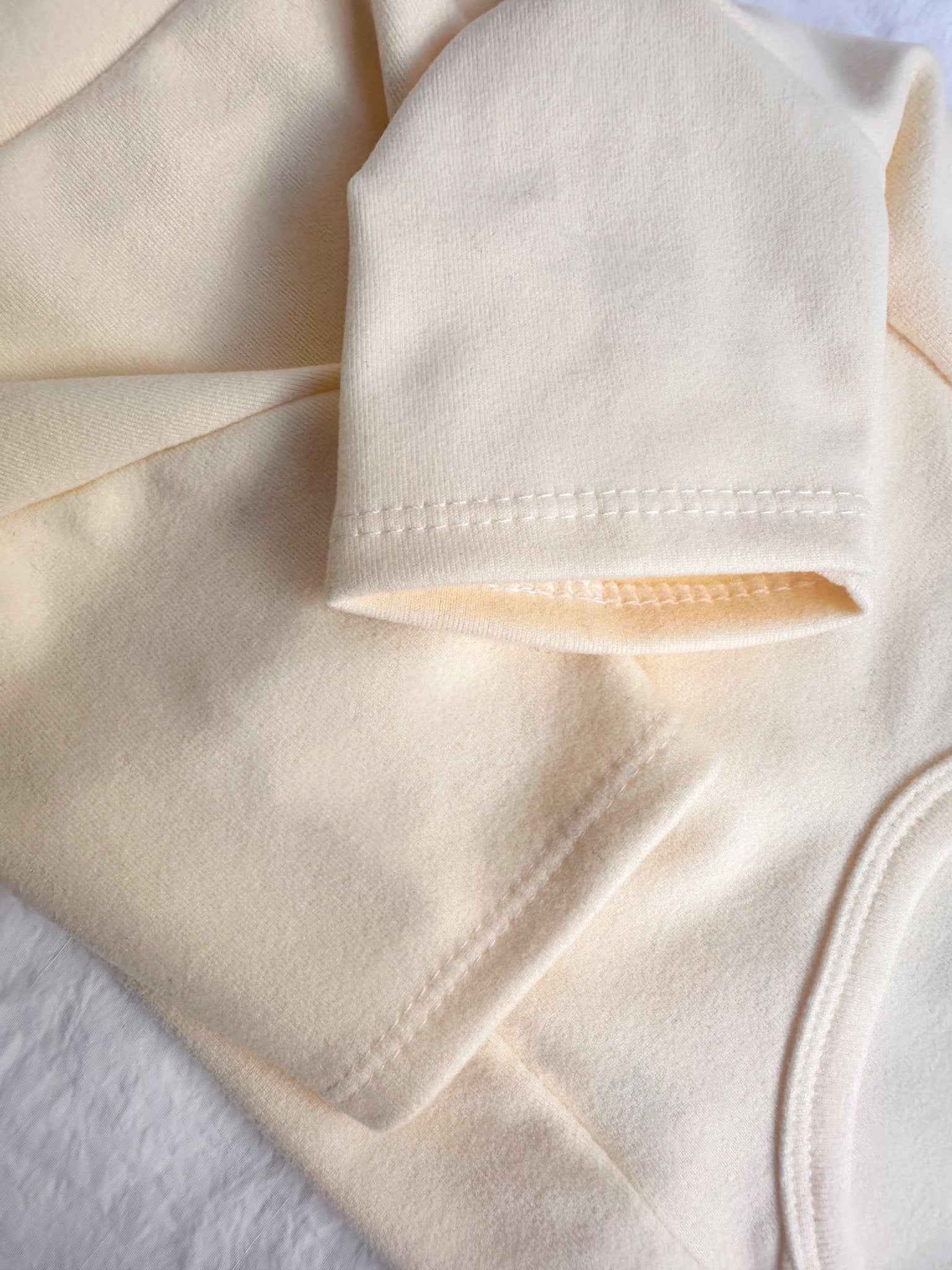 Maglietta Base Giallo Crema per Animali — Morbida, Elastico e Traspirante