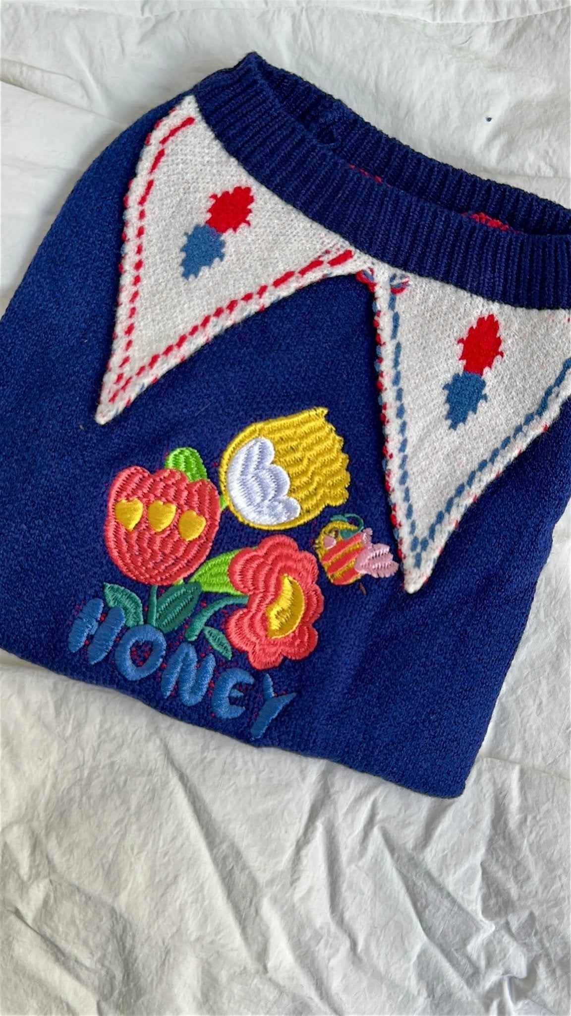 Maglione da Mago per cani  in stile magico – Morbido, Elastico, Caldo e dal Design Floreale