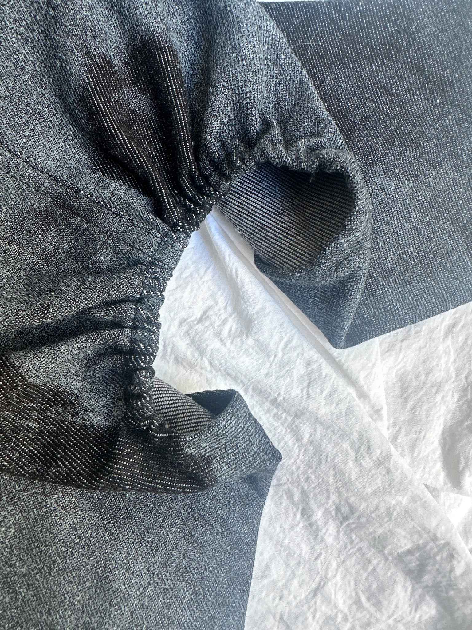 Salopette in Denim Sbiadito Blu Scuro per Animali – Regolabile, Resistente e Traspirante