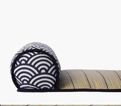 Ukiyo - e Seigaiha Pet Cooling Mat – Breathable Reed Grass with Timeless Wave Design - Paw Charge