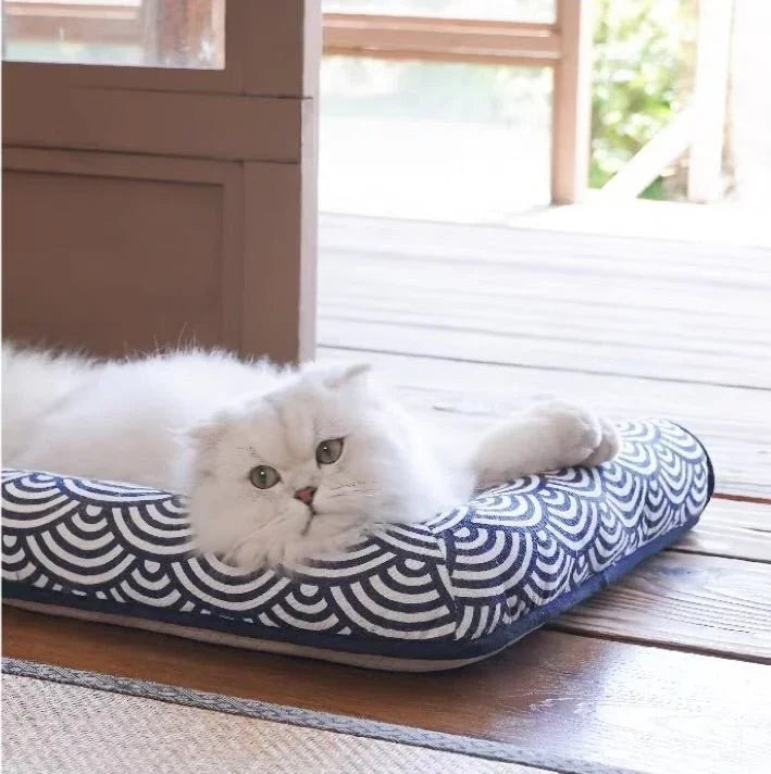 Ukiyo - e Style Reed Grass Cooling Mat – Breathable Pet Bed with Neck Support - Paw Charge